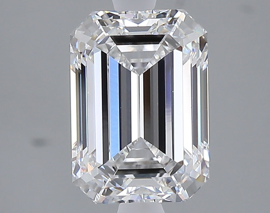 2.51 carat emerald lab grown diamond E color VVS2 clarity