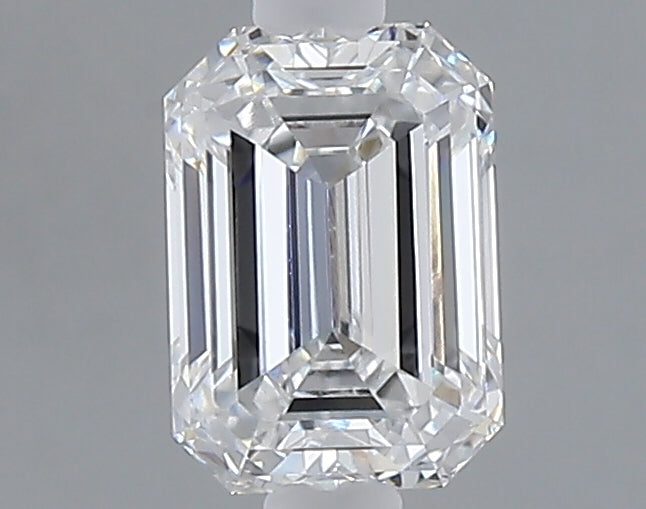 1.00 carat emerald lab grown diamond D color VVS2 clarity