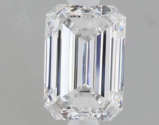 1.01 carat emerald lab grown diamond D color VVS2 clarity