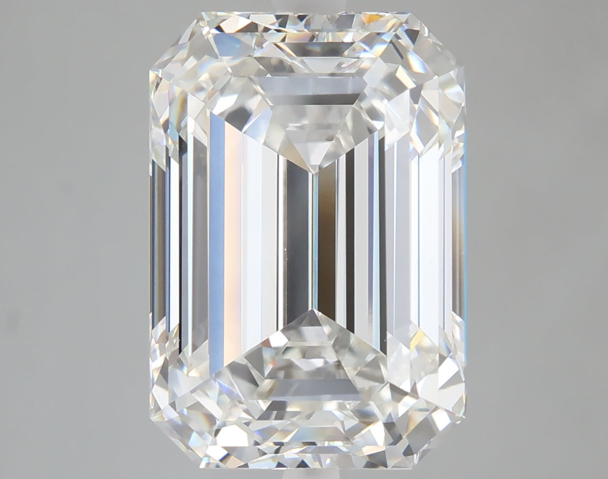 9.01 carat emerald lab grown diamond F color VVS2 clarity