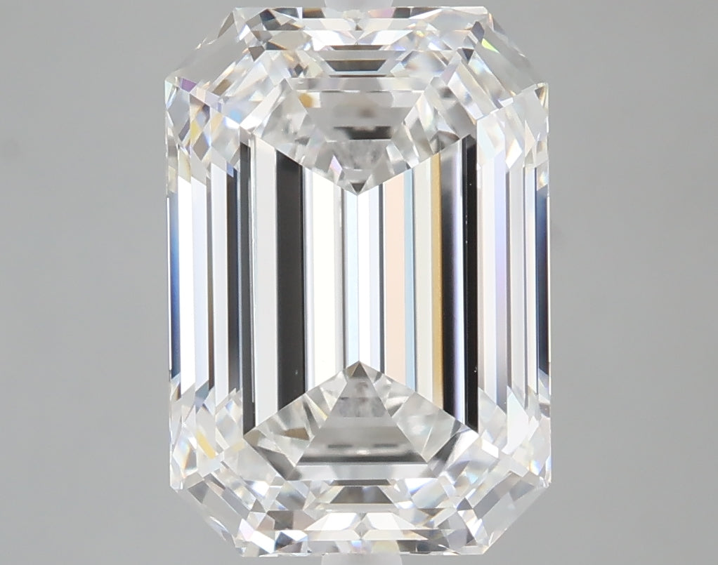 5.04 carat emerald lab grown diamond E color VVS2 clarity
