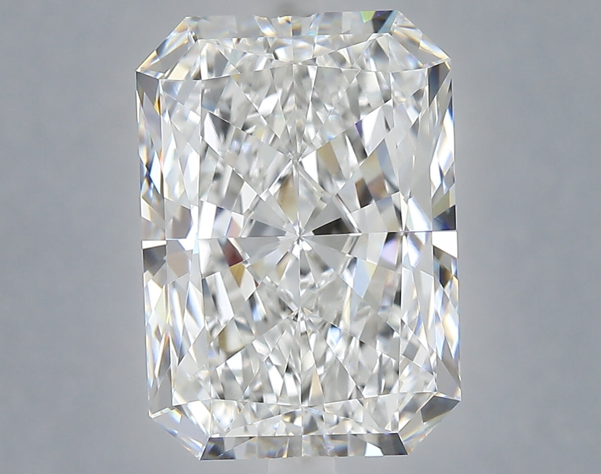 7.06 carat radiant lab grown diamond E color VVS2 clarity