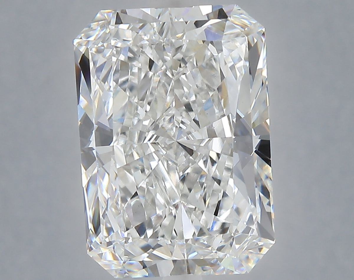 7.01 carat radiant lab grown diamond E color VVS2 clarity