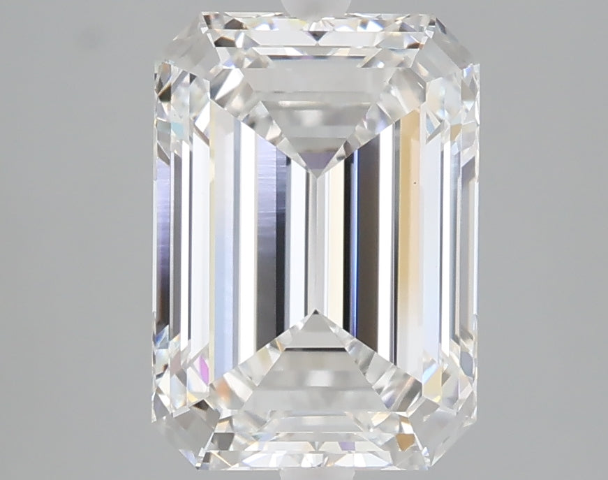 3.09 carat emerald lab grown diamond E color VS1 clarity