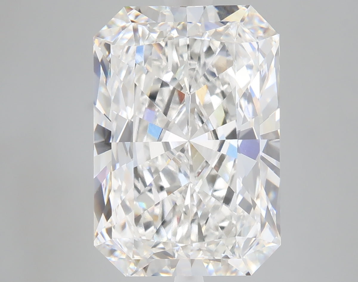 7.02 carat radiant lab grown diamond E color VVS2 clarity