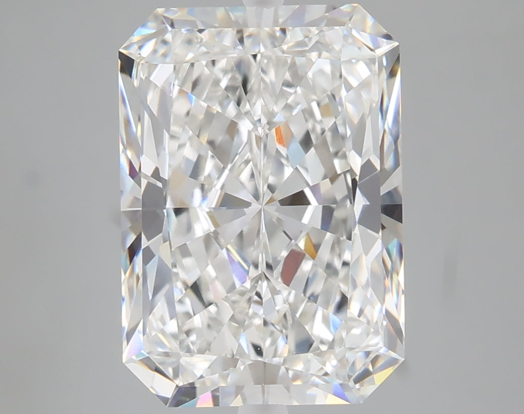 5.04 carat radiant lab grown diamond E color VVS2 clarity