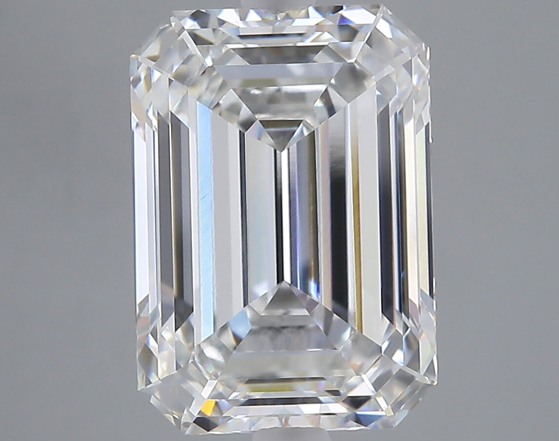 6.10 carat emerald lab grown diamond F color VVS2 clarity