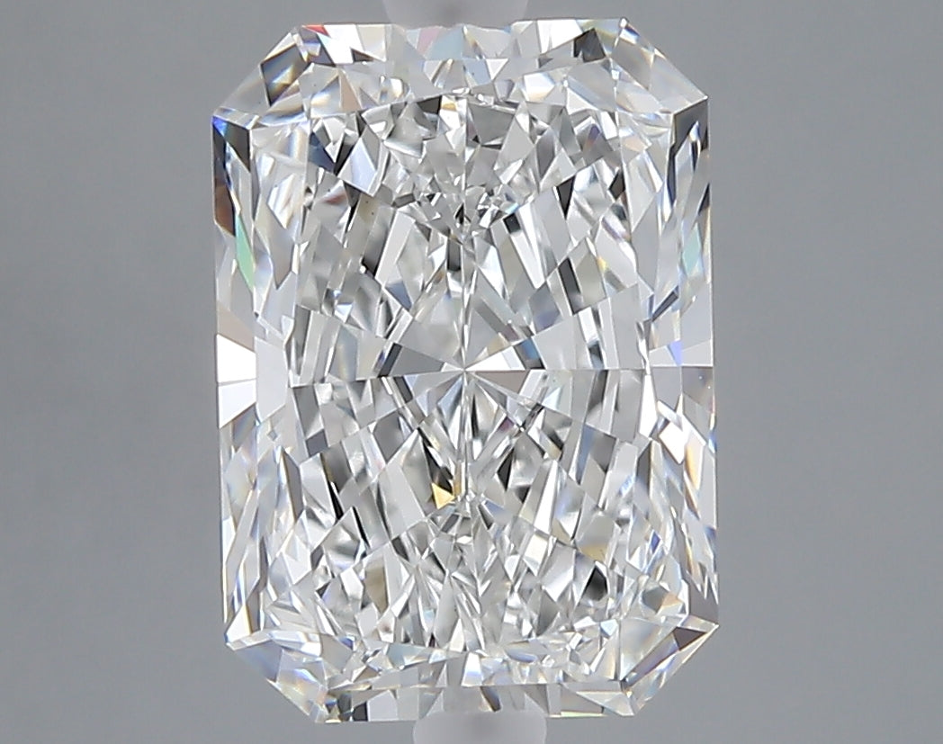 4.01 carat radiant lab grown diamond E color VS1 clarity