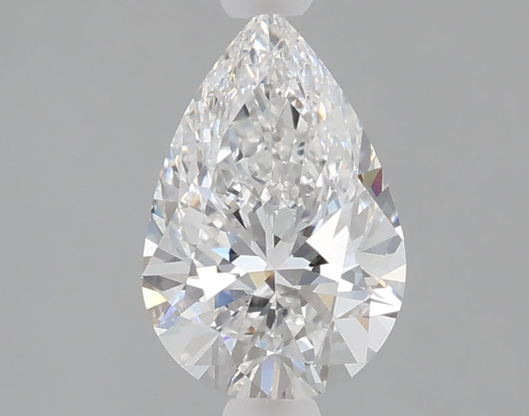1.04 carat pear lab grown diamond D color VVS2 clarity