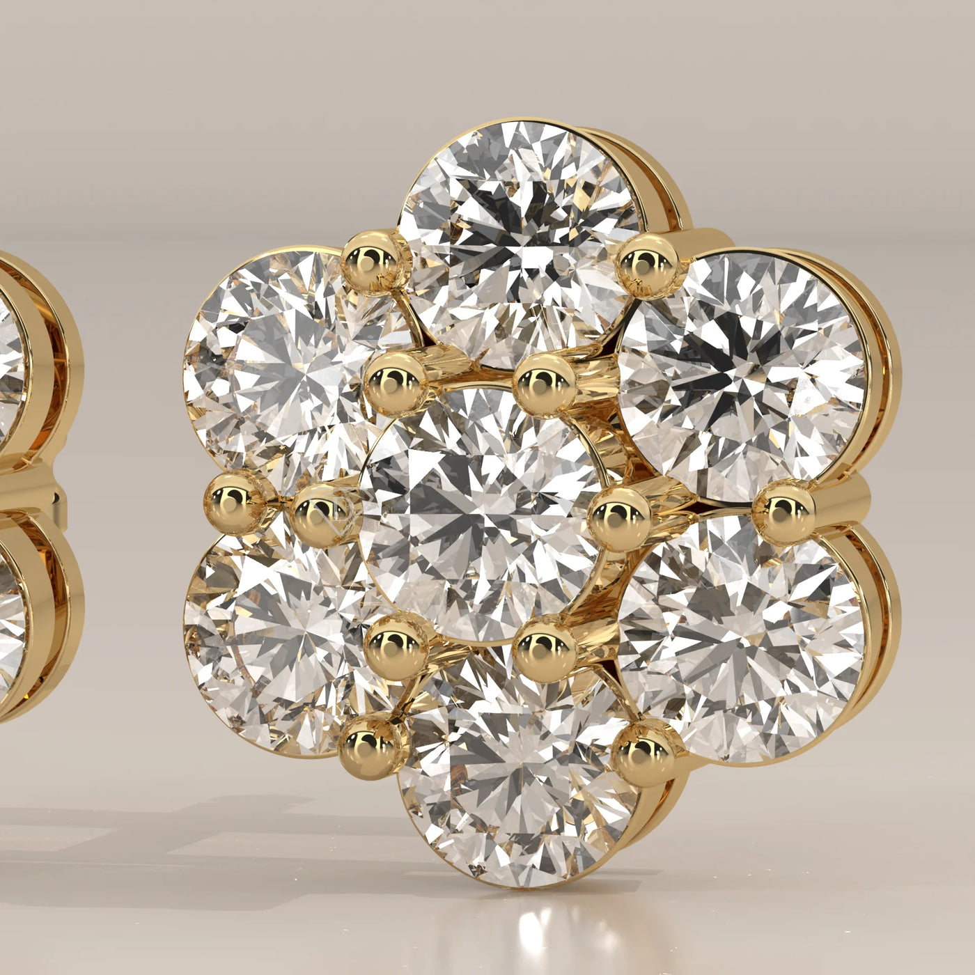 Stone Detail: Round Lab Grown Diamonds in Cluster Setting – Yellow Gold – Driona Jewels