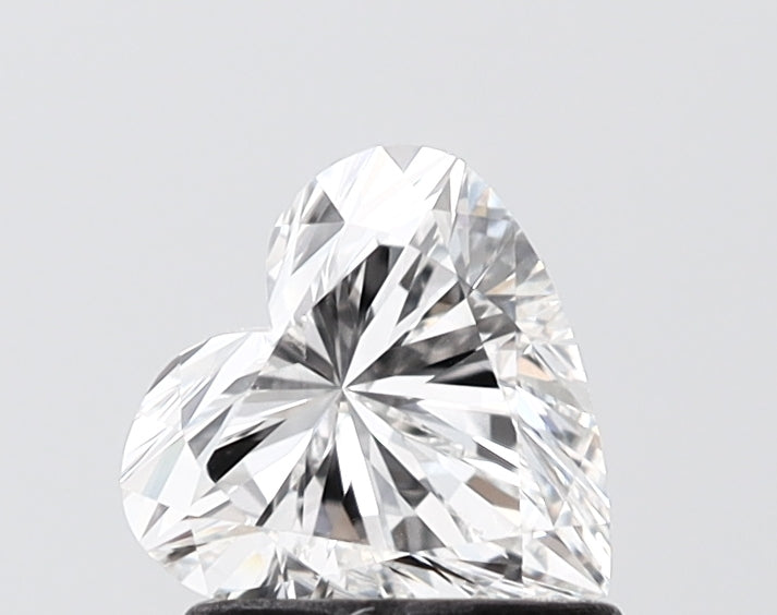1.03 carat heart lab grown diamond F color VVS2 clarity
