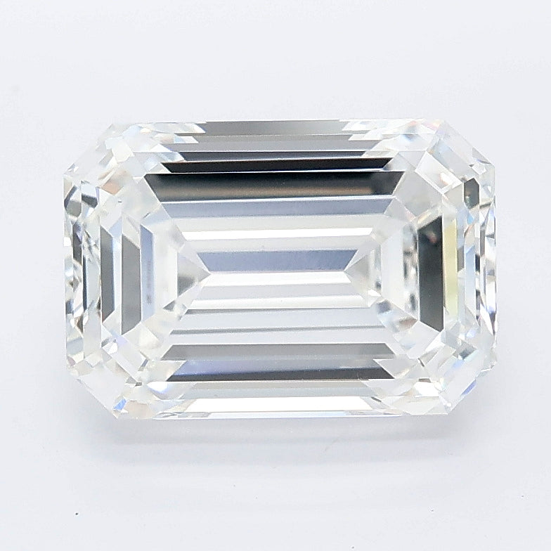 3.09 carat emerald lab grown diamond E color VS1 clarity