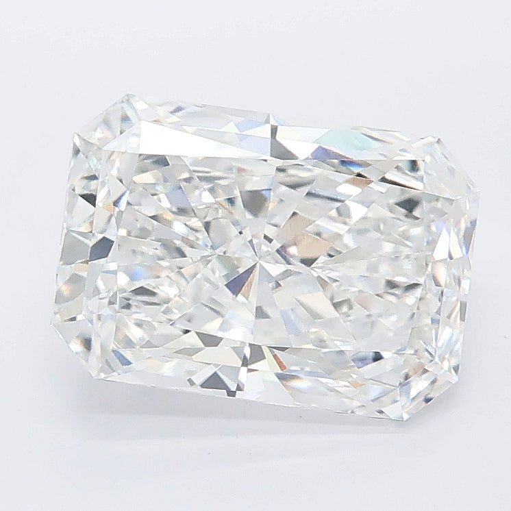2.52 carat radiant lab grown diamond E color VVS2 clarity