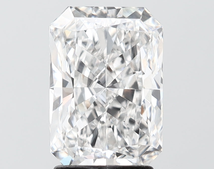 2.51 carat radiant lab grown diamond E color VS1 clarity