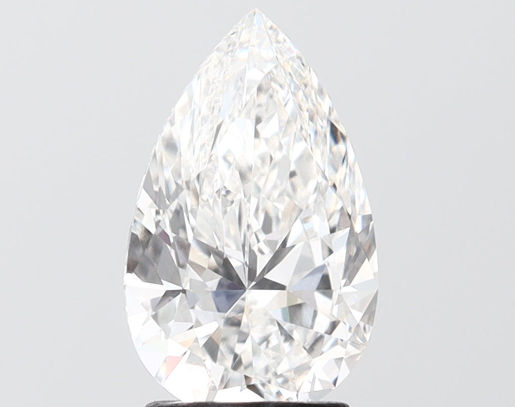 2.51 carat pear lab grown diamond F color VVS2 clarity