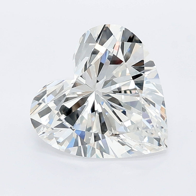 2.08 carat heart lab grown diamond F color VVS2 clarity