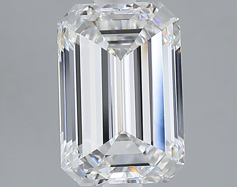 2.25 carat emerald lab grown diamond F color VVS2 clarity