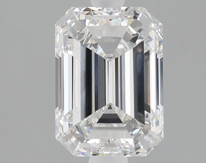 1.52 carat emerald lab grown diamond E color VVS2 clarity