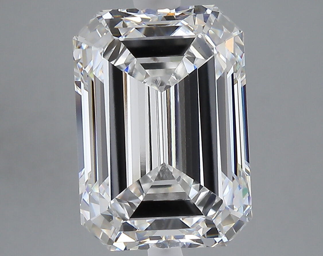 6.09 carat emerald lab grown diamond E color VVS2 clarity