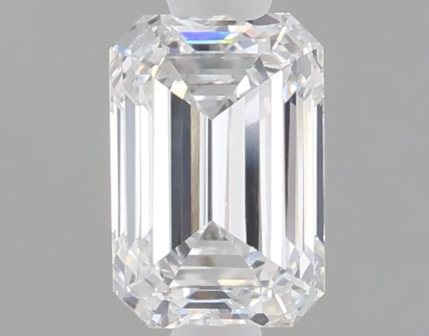 1.01 carat emerald lab grown diamond D color VVS2 clarity