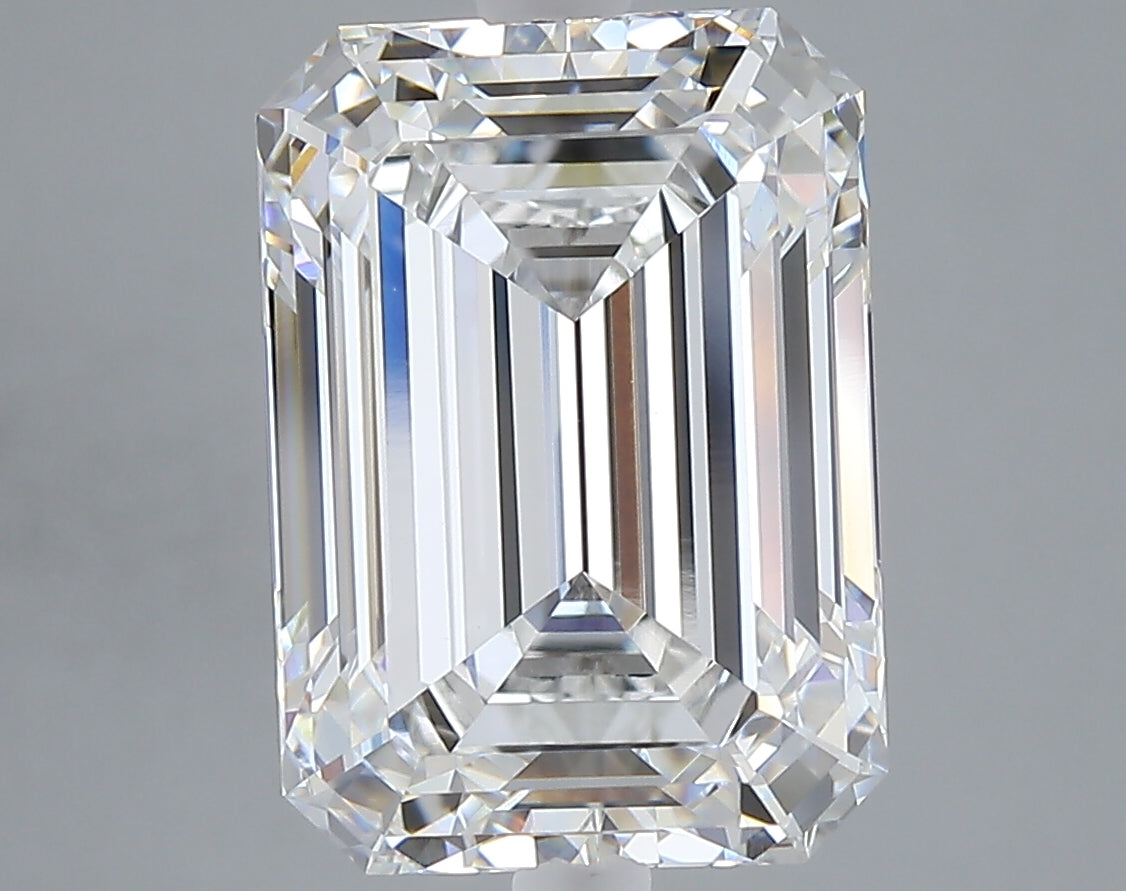 6.05 carat emerald lab grown diamond E color VVS2 clarity