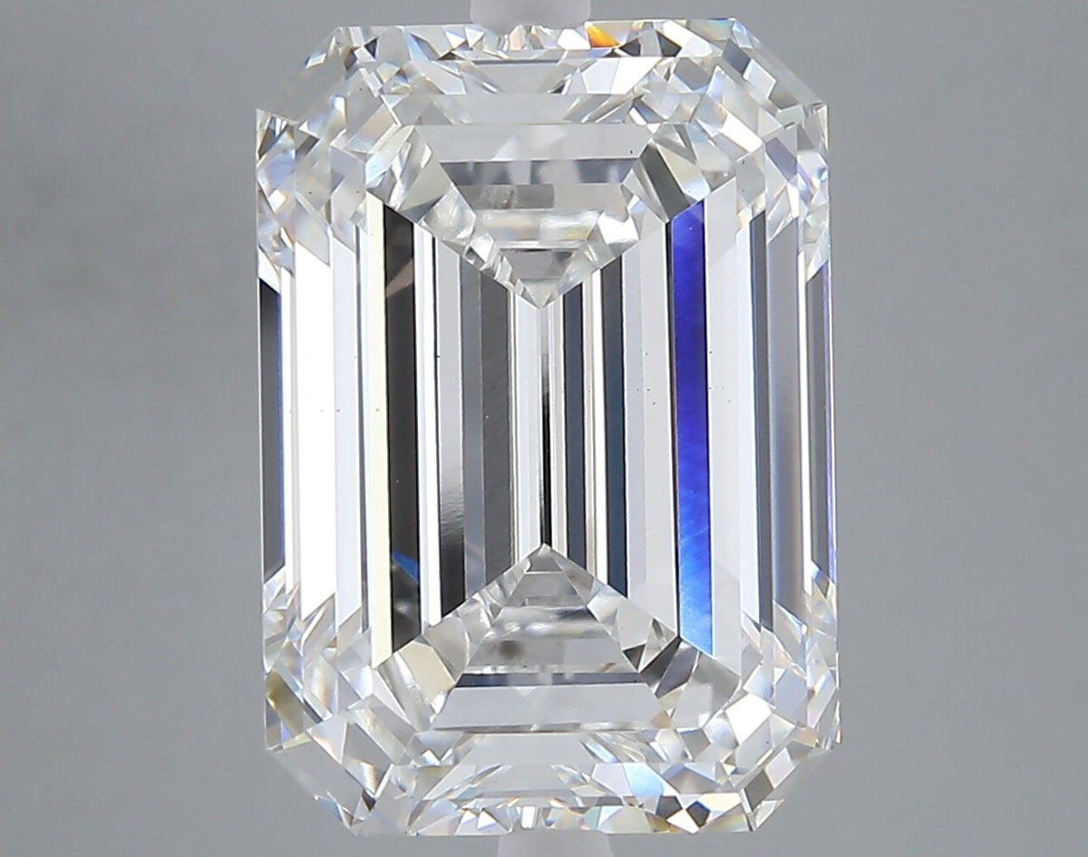 8.29 carat emerald lab grown diamond F color VS1 clarity