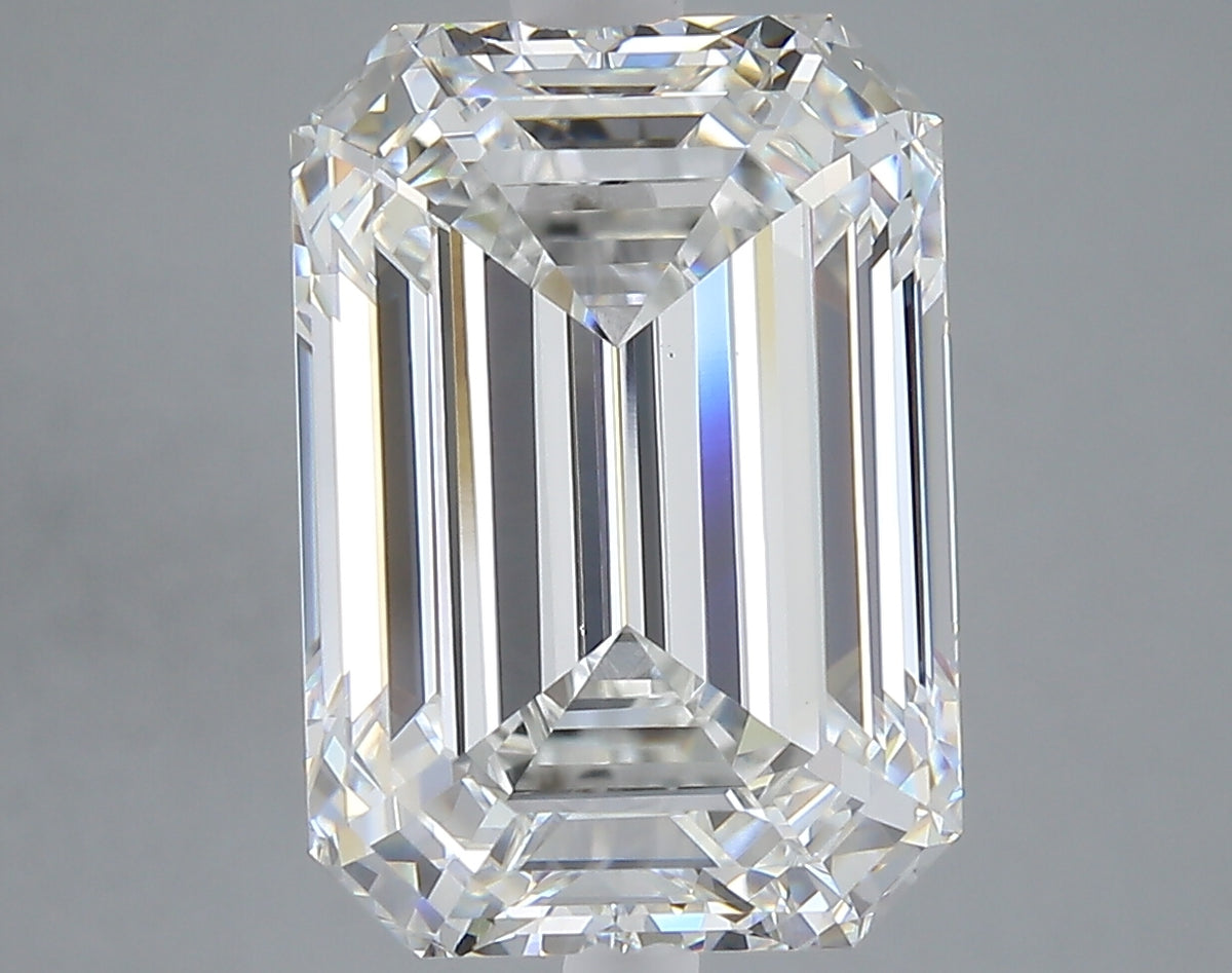 8.06 carat emerald lab grown diamond F color VVS2 clarity