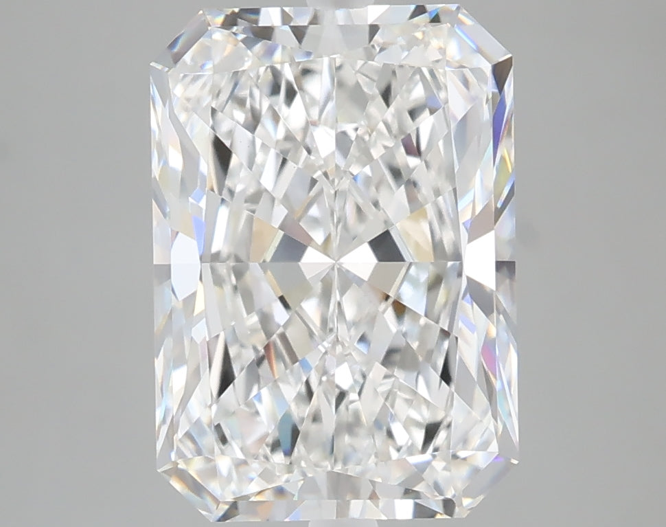 4.04 carat radiant lab grown diamond E color VVS2 clarity
