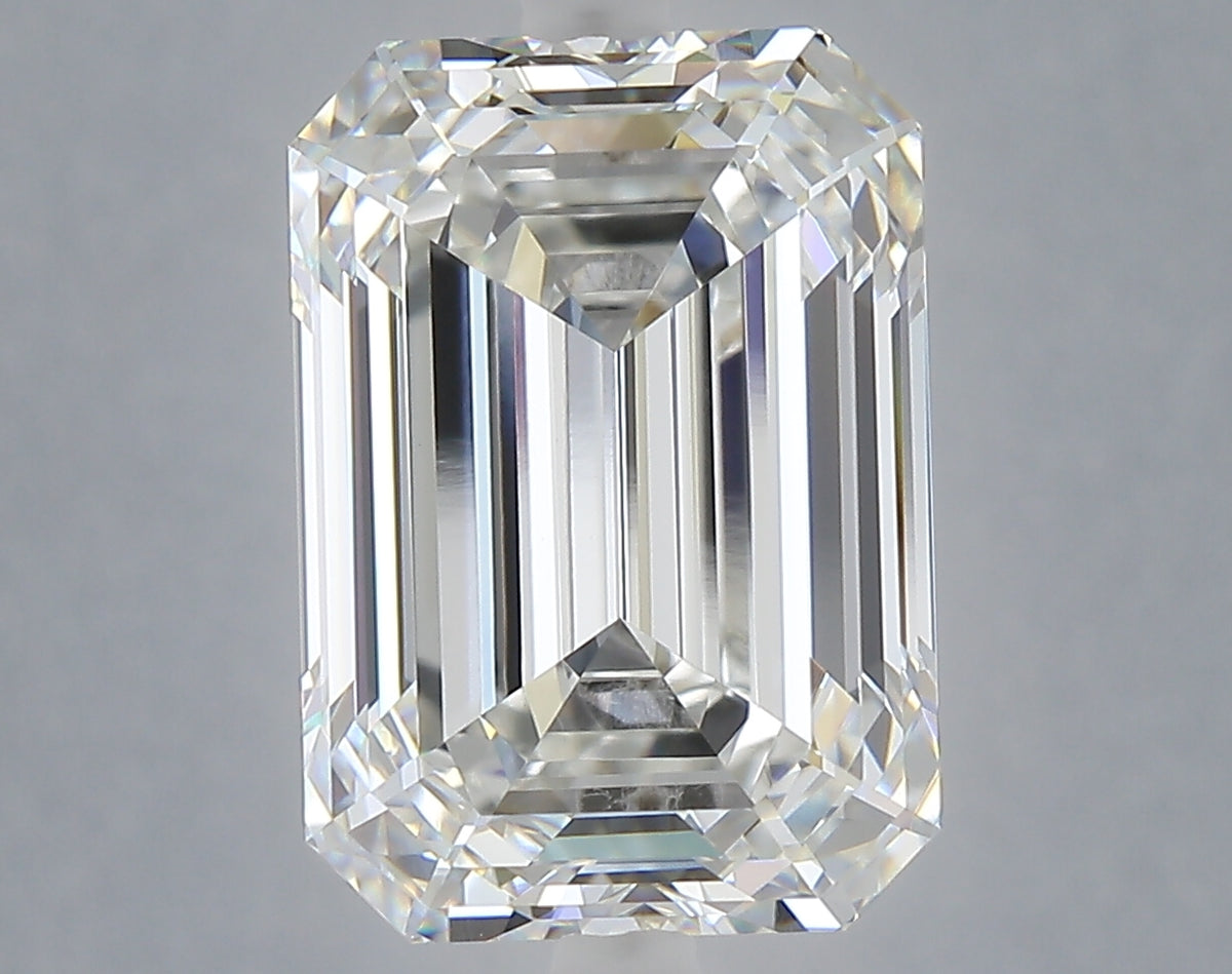 7.05 carat emerald lab grown diamond F color VVS2 clarity