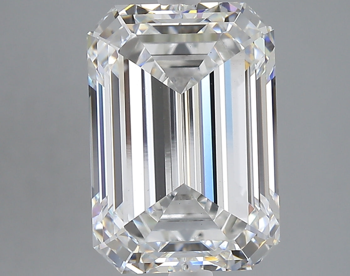 6.28 carat emerald lab grown diamond E color VS1 clarity