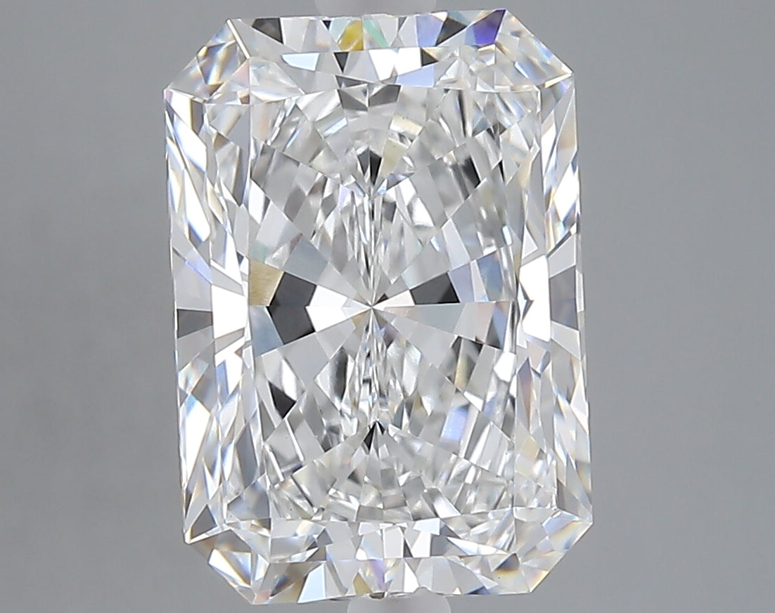 4.77 carat radiant lab grown diamond E color VVS2 clarity