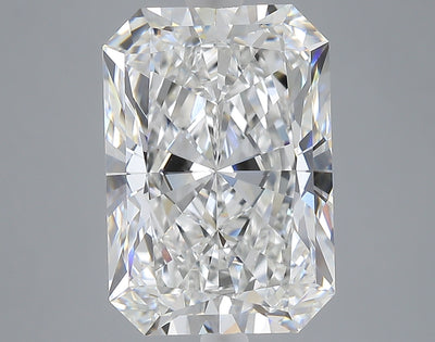 7.26 carat radiant lab grown diamond E color VVS2 clarity