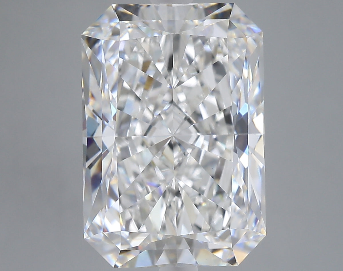 8.23 carat radiant lab grown diamond E color VVS2 clarity