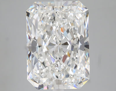 5.04 carat radiant lab grown diamond E color VVS2 clarity