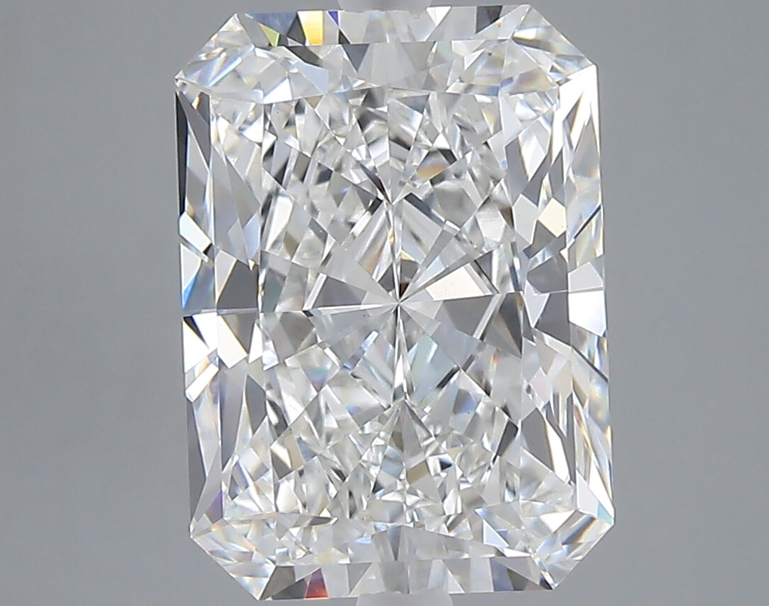 5.02 carat radiant lab grown diamond E color VVS2 clarity