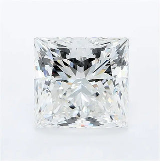 Princess-cut diamond - Lab Grown 
