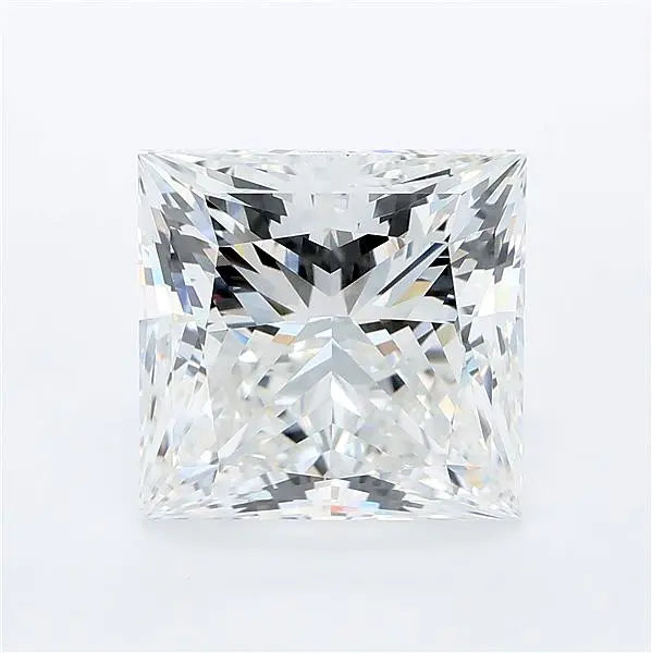 Princess-cut diamond - Lab Grown 