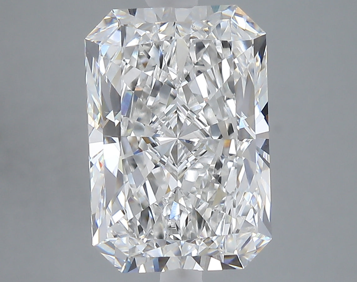 5.03 carat radiant lab grown diamond E color VVS2 clarity