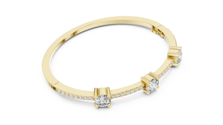 Flat-Lay: Round Diamond Bracelet with Prong Setting in 14k Yellow Gold - Lab Grown - Driona Jewels