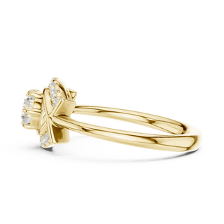 Side Profile: Round Brilliant Diamond Engagement Ring with Star-Shaped Geometric Halo and Pavé Setting in 18K Yellow Gold – Lab Grown – Driona Jewels