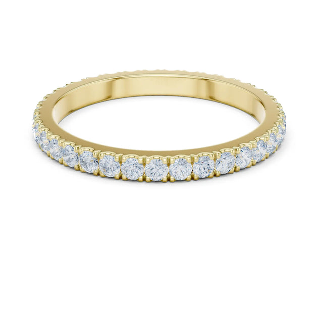 Angle View: Round Diamond Eternity Band with Shared-Prong Setting in 14K Yellow Gold – Lab Grown – Driona Jewels

