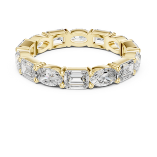 Flat Lay: Emerald Cut Diamond Eternity Band with Pave Setting in 14k Yellow Gold – Lab Grown – Driona Jewels
