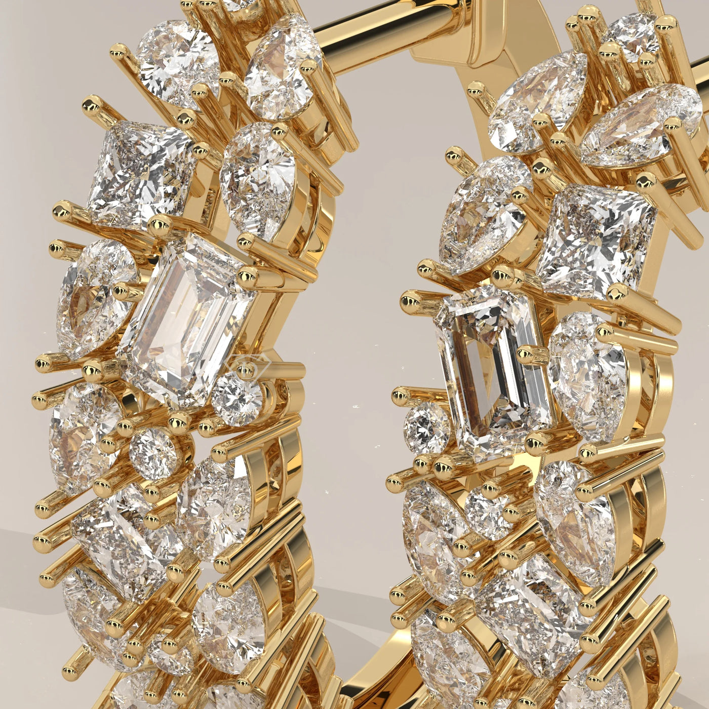 Stone Detail: Round Lab Grown Diamonds in Cluster Setting – Yellow Gold – Driona Jewels