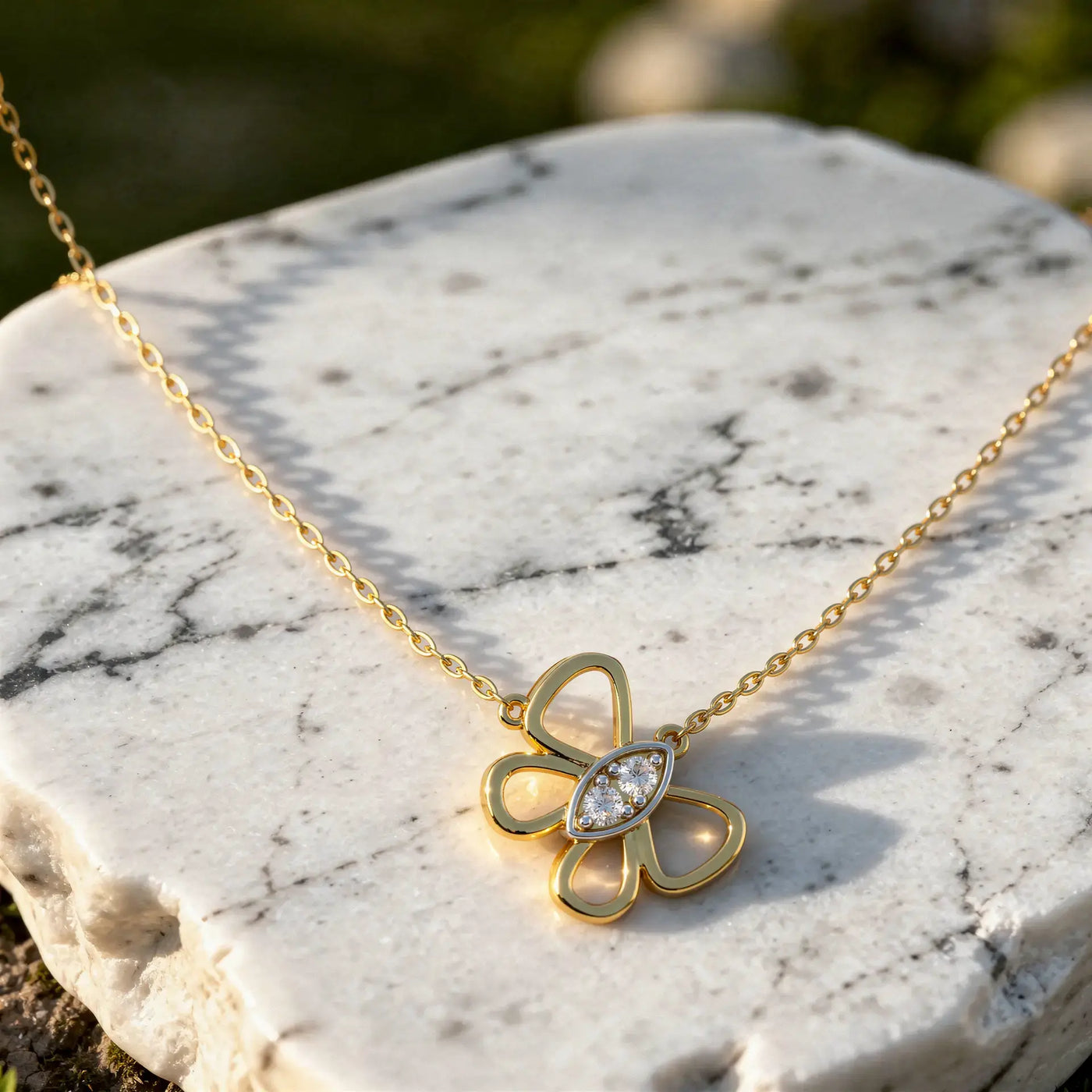 Close-up: Round Diamond Necklace with Prong Setting in 14k Yellow Gold - Lab Grown - Driona Jewels