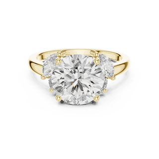 Oval Diamond Solitaire Brilliance Engagement Ring Gold 18K | Lab Grown | Driona Jewels