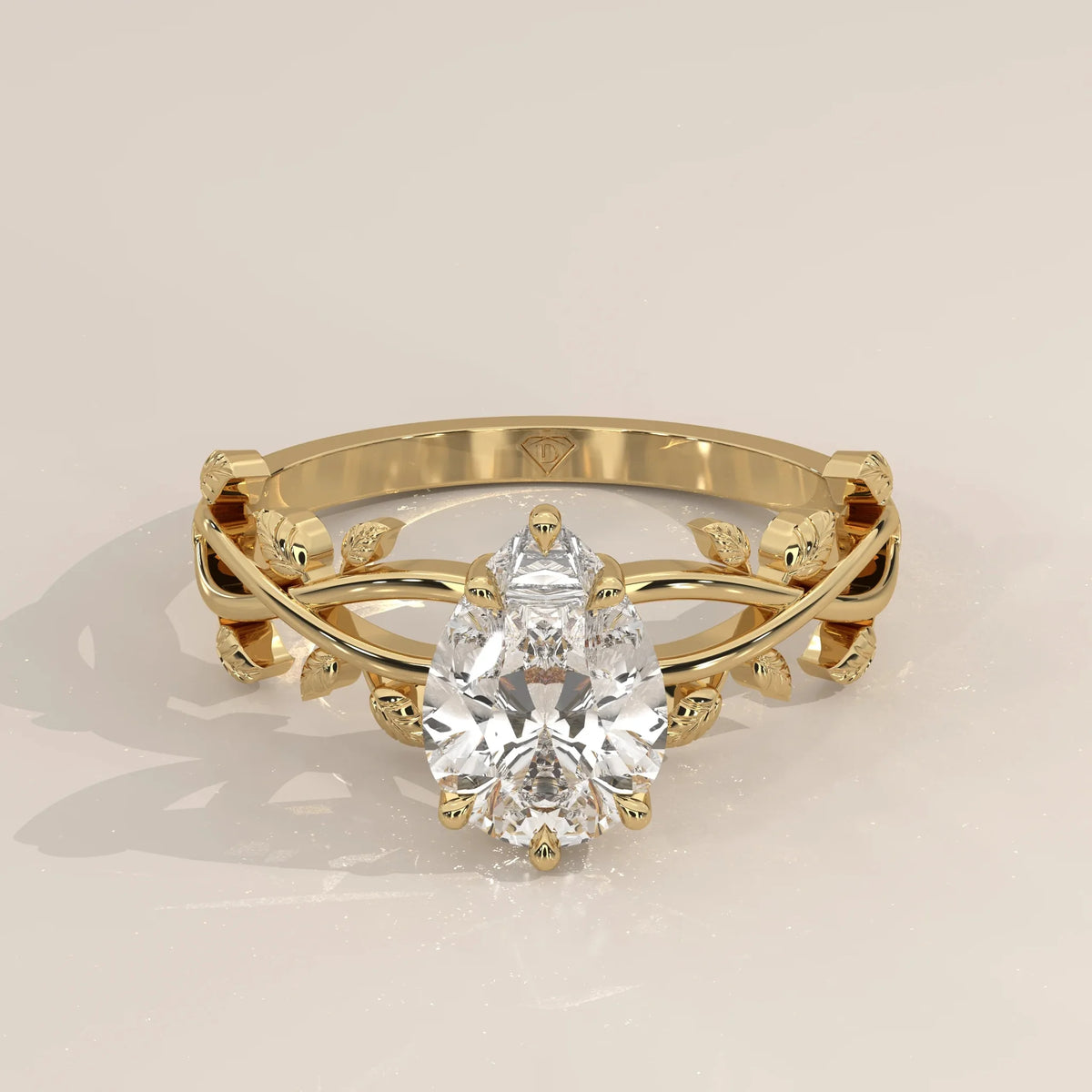 Front View: Pear Diamond Ring with Prong Setting in Yellow Gold – Lab Grown – Driona Jewels