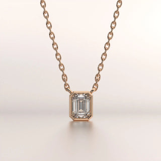 pendant emerald diamond rose gold base front