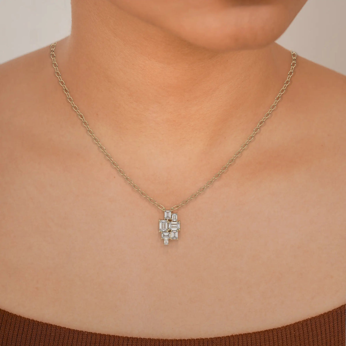 pendant geometric diamond gold base front