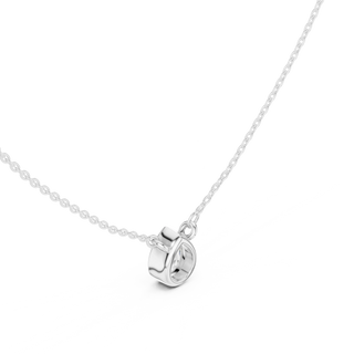 Front-view: Round Diamond Pendant with Prong Setting in 925 Silver - Lab Grown - Driona Jewels