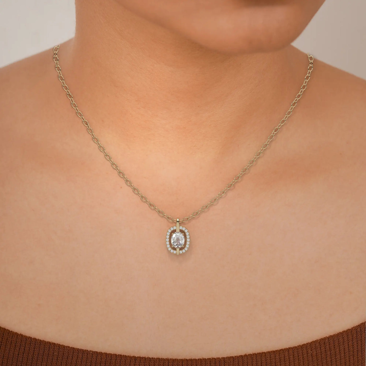 pendant solitaire diamond gold base front